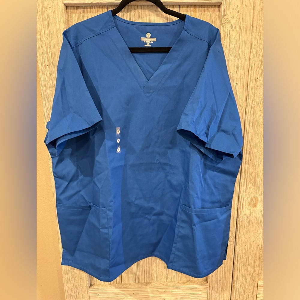 Fundamentals Scrub Top sz 2x Royal Blue